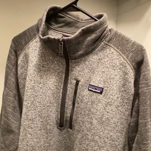 Patagonia quarter zip sweatshirt